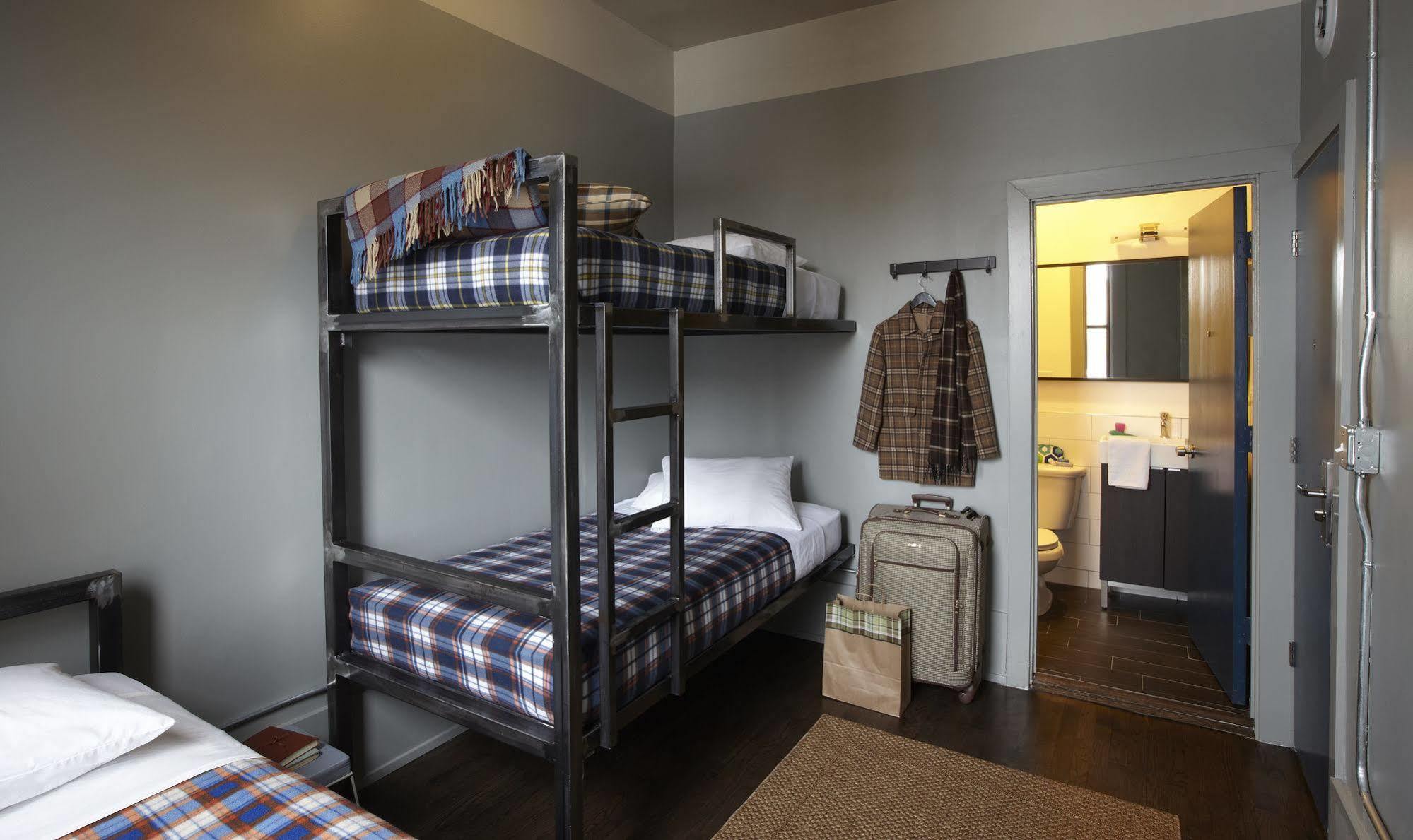 Holiday Jones Hostel Chicago Exterior foto